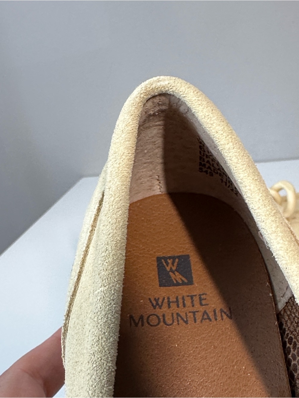 White Mountain Goodie Loafer Size 6.5 Buttercream Suede Butter Yellow - Picture 11 of 15